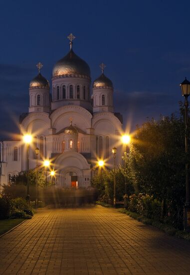 Свято-Троицкий Серафимо-Дивеевский женский монастырь