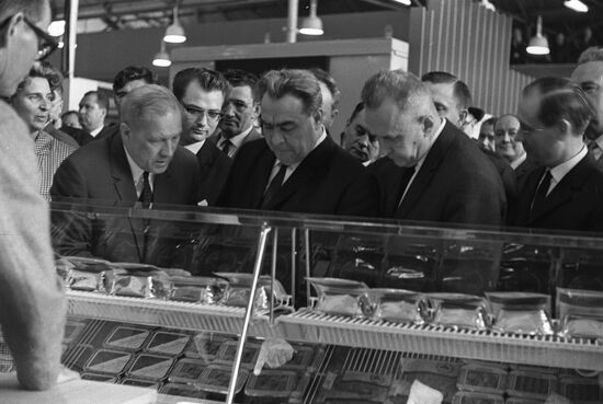 Международная выставка "Инпродмаш-67" в Москве