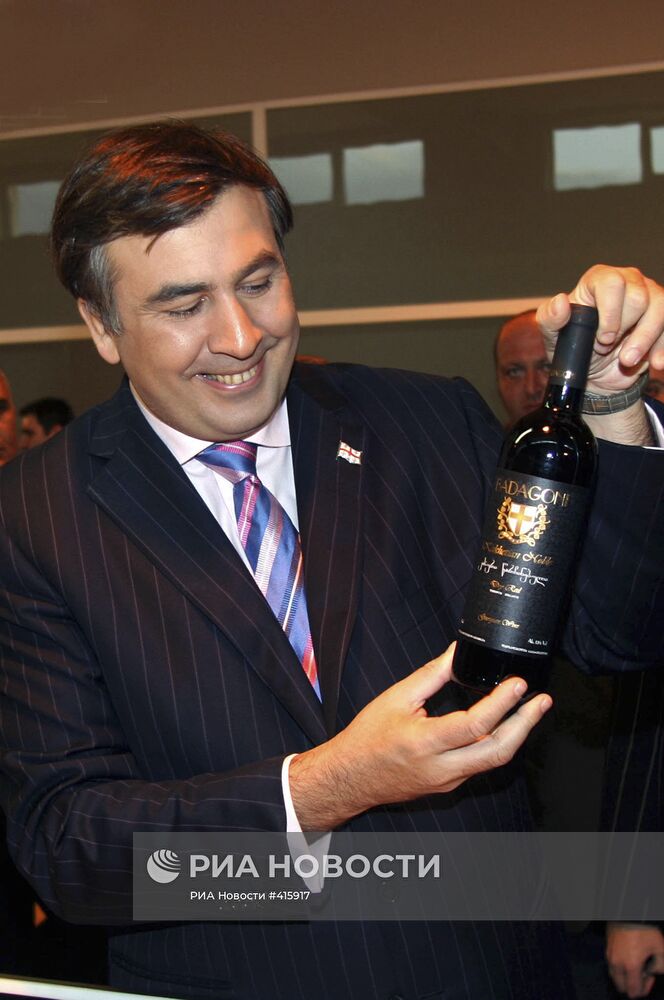 Президент Грузии Михаил Саакашвили на презентации "Бадагони"