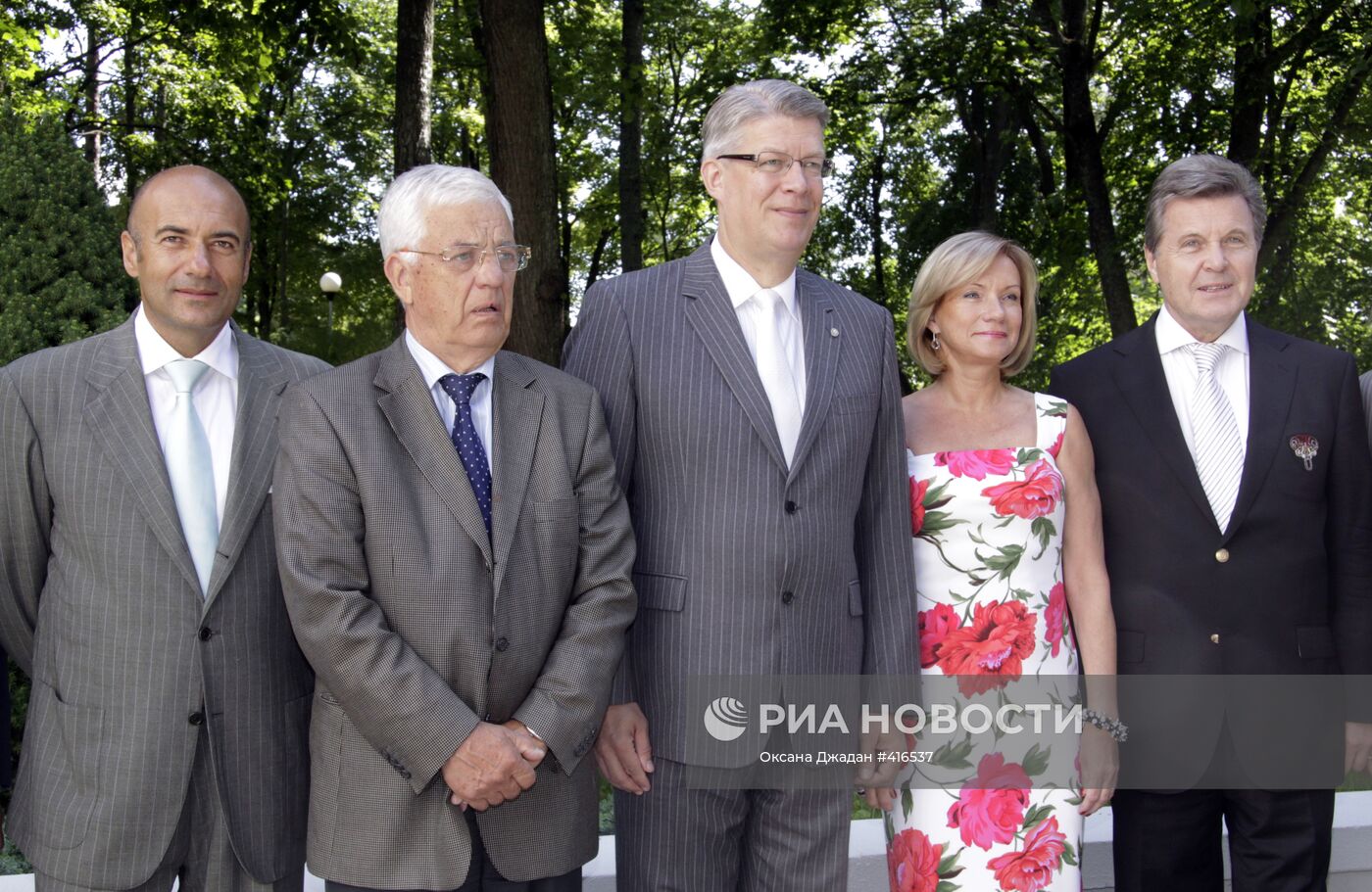 Президент Латвии встретился с организаторами "Новой волны"