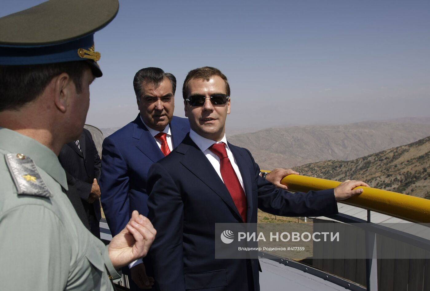 Второй день рабочего визита президента РФ в Таджикистан