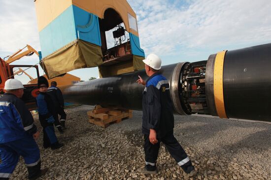 Сварка первого стыка газопровода "Сахалин-Хабаровск-Владивосток"