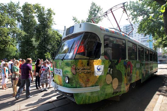 Первый трамвай проекта "Сказочный трамвайчик" запущен в Москве
