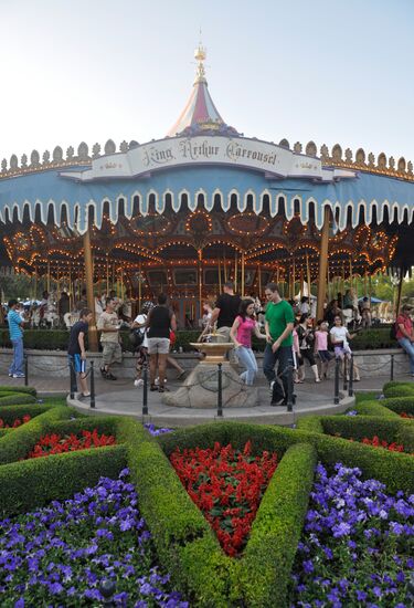 Парк развлечений "Диснейленд" в Калифорнии