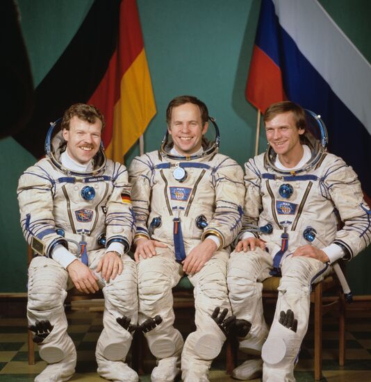 Советско-германский космический экипаж