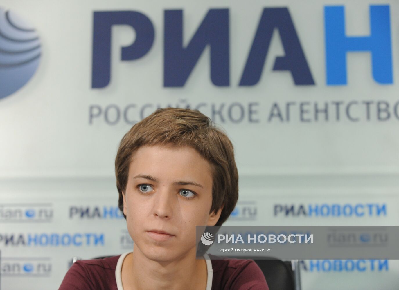 Пресс-конференция дочери Анны Политковской в РИА Новости