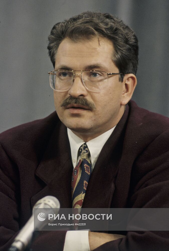 Тележурналист Владислав Листьев