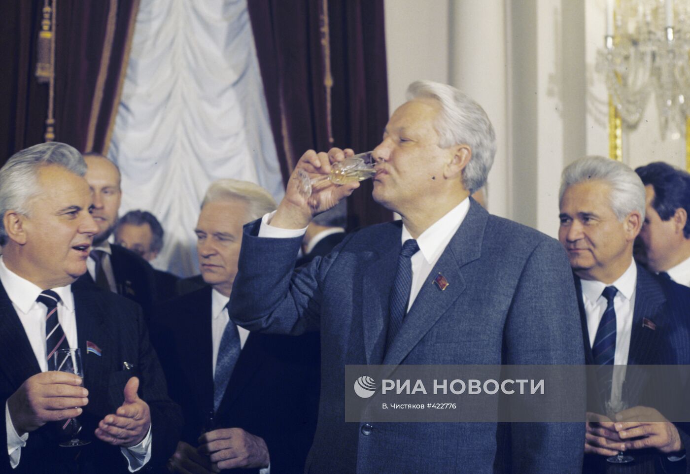 Борис Ельцин и Леонид Кравчук