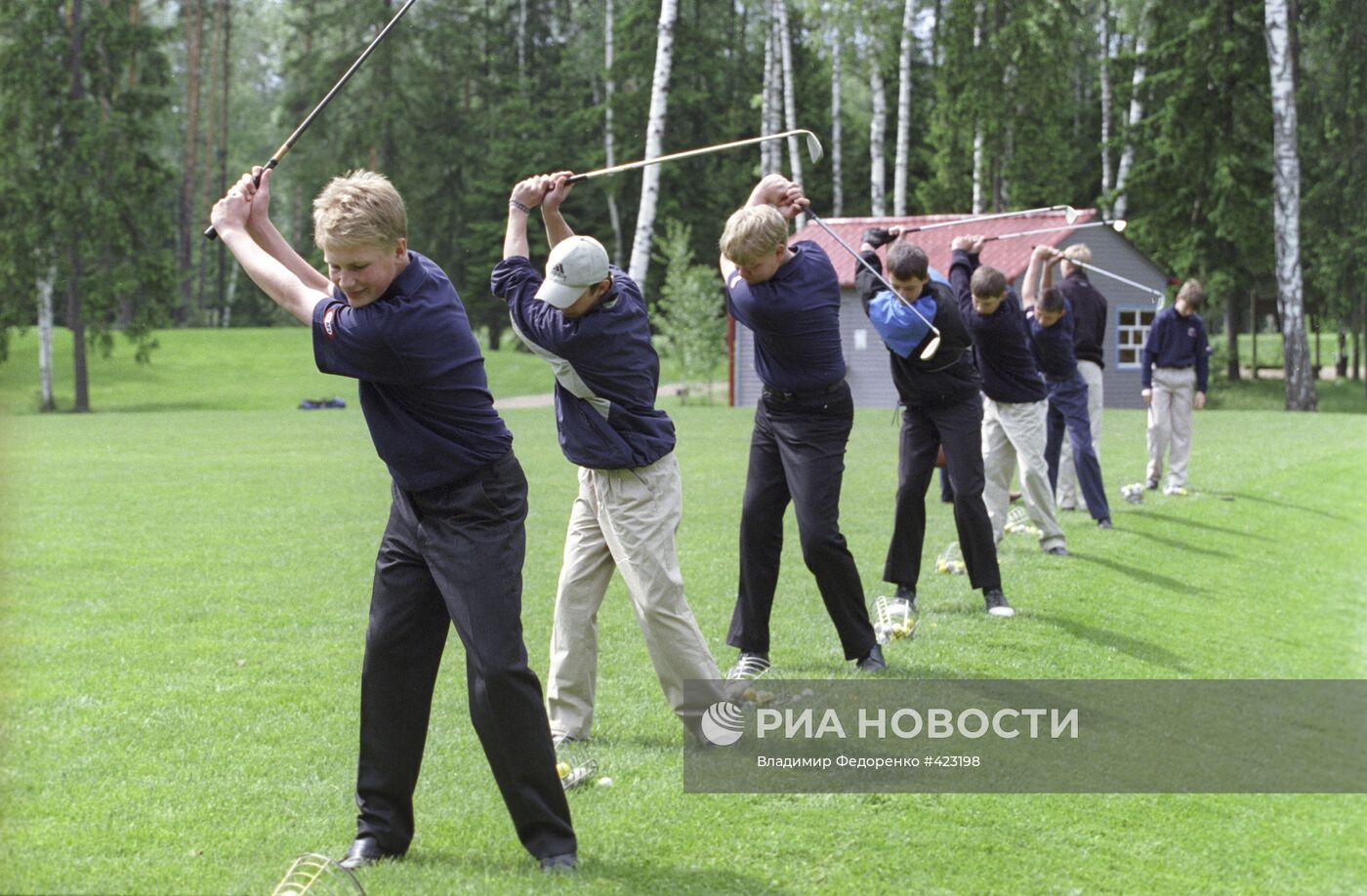 Члены юниорской академии гольфа