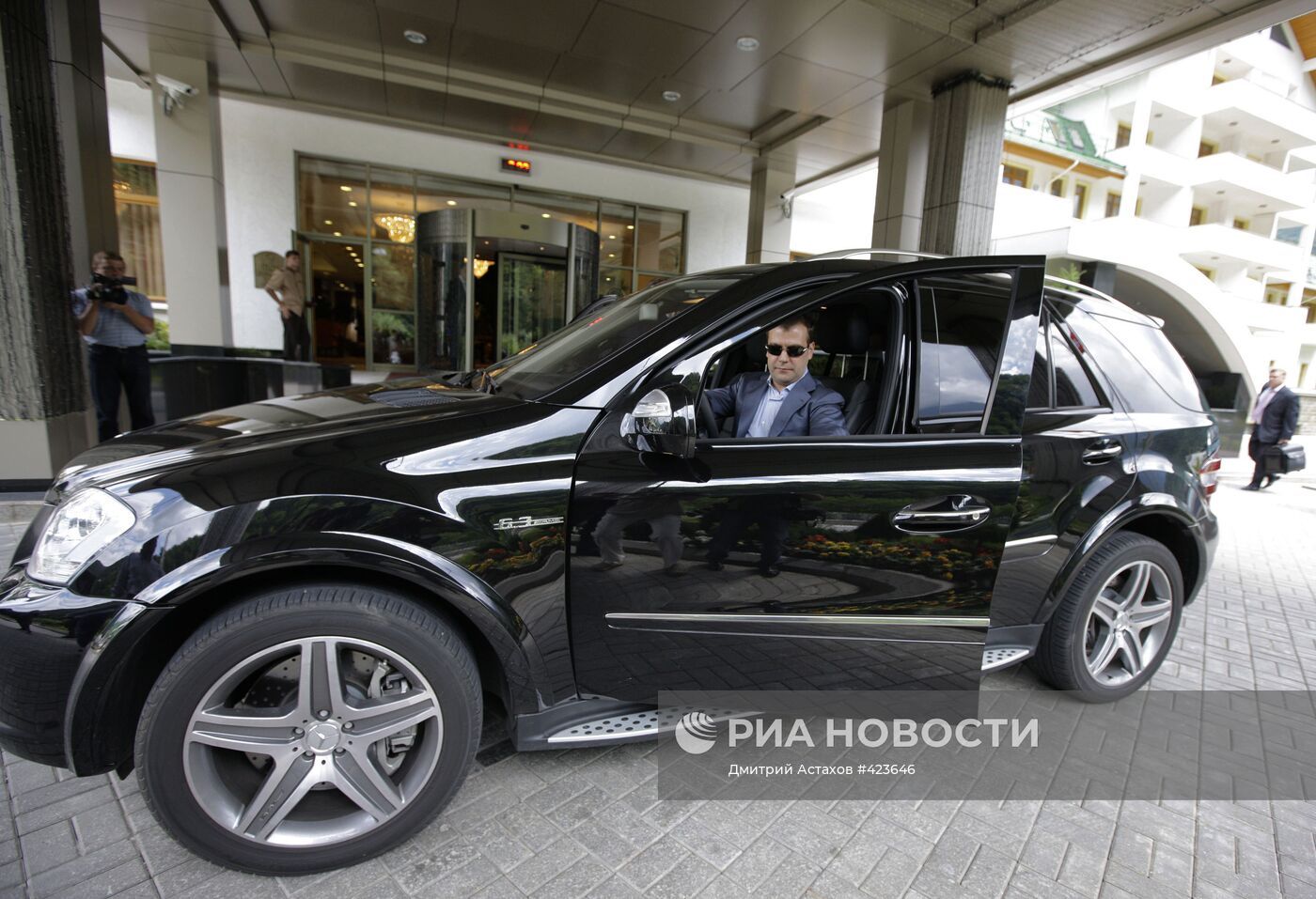 Д.Медведев встретился с главами политических партий