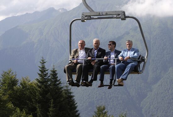 Д.Медведев и главы политических партий посетили Красную Поляну