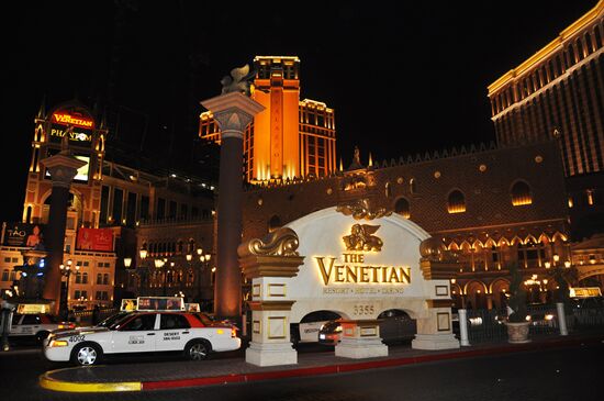 Отель-казино "Венецианец"