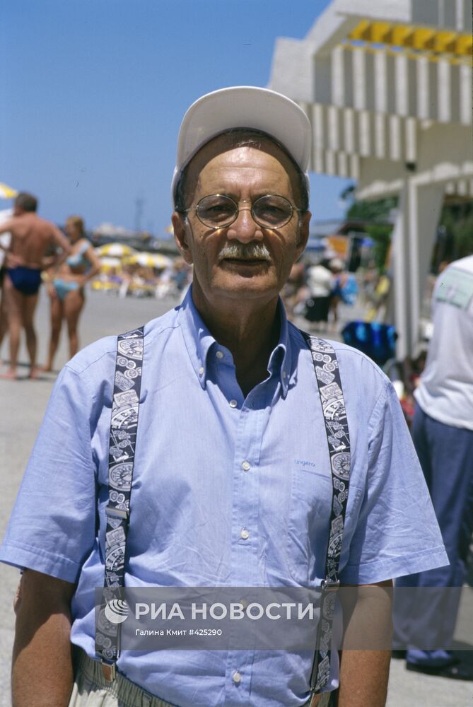 Георгий Данелия