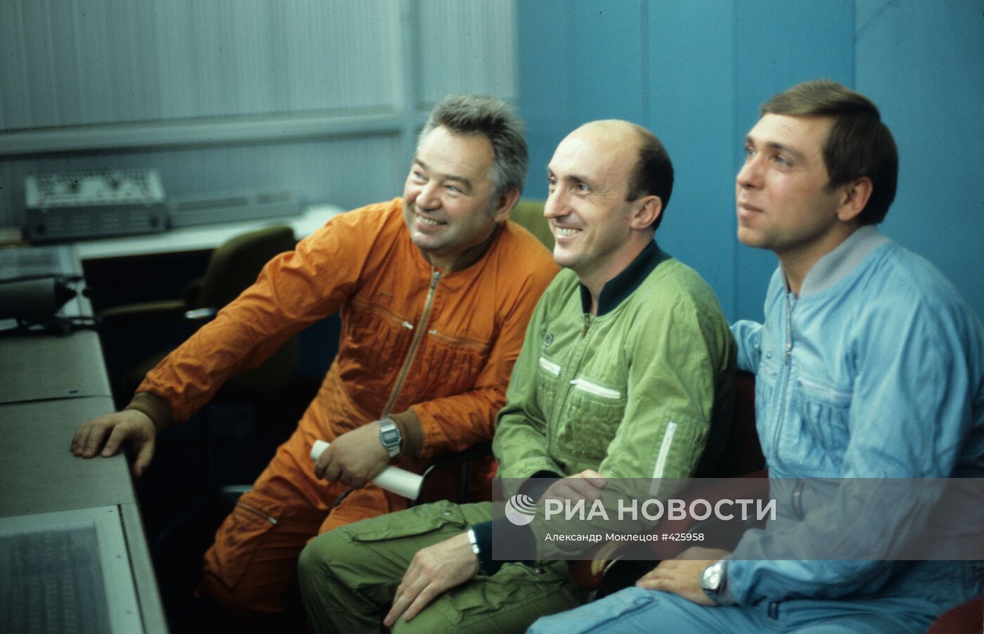 Владимир Васютин, Александр Волков и Георгий Гречко