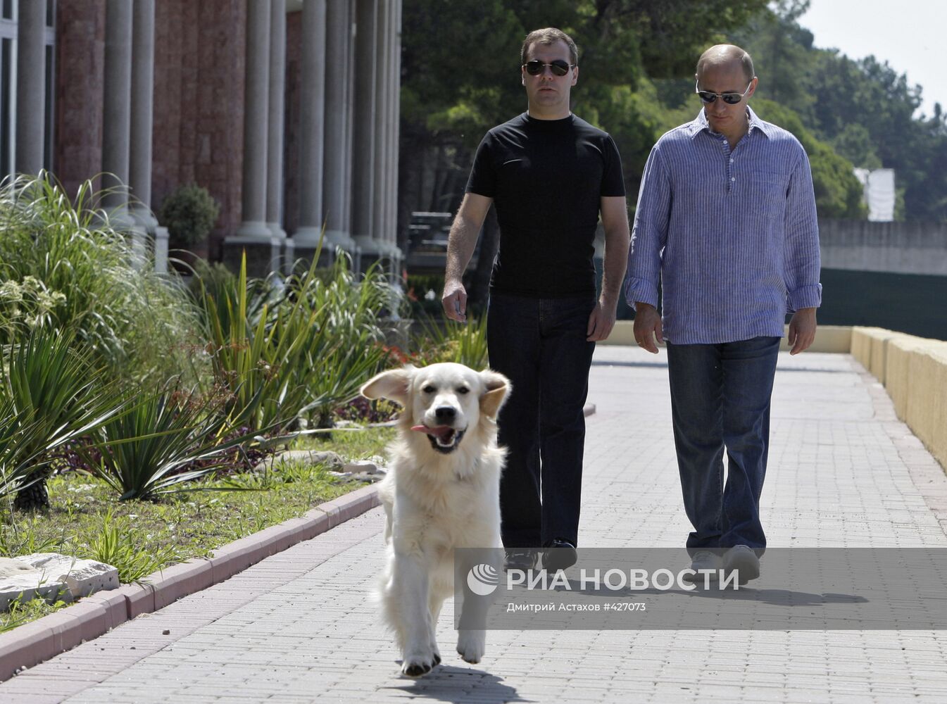 Д.Медведев и В.Путин провели встречу в Сочи