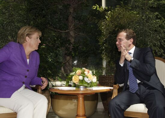 Д.Медведев провел встречу с А.Меркель в Сочи