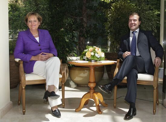 Д.Медведев провел встречу с А.Меркель в Сочи