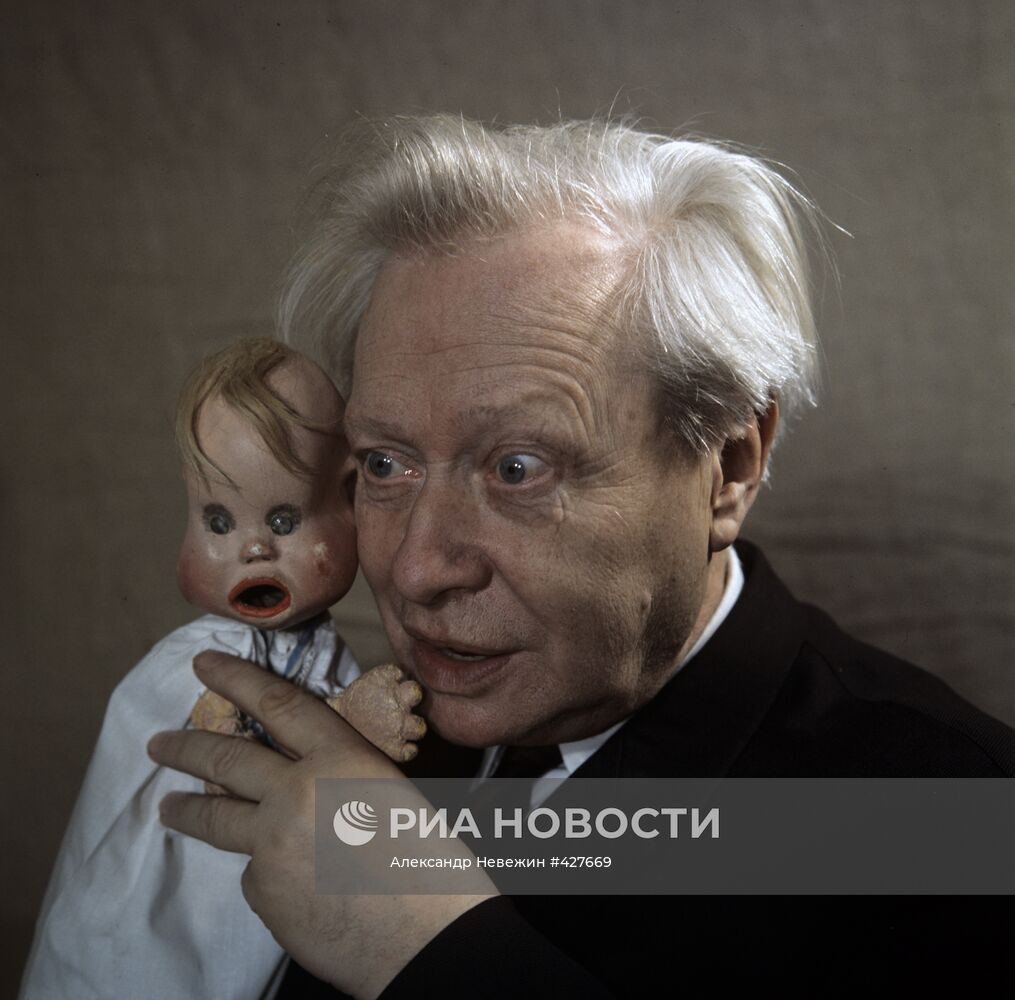 Сергей Образцов
