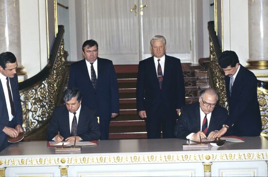 Виктор Черномырдин и Андрей Сангели