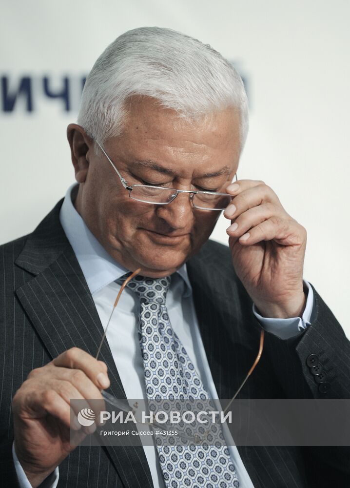 Пресс-конференция президента НПК "Иркут" О.Демченко