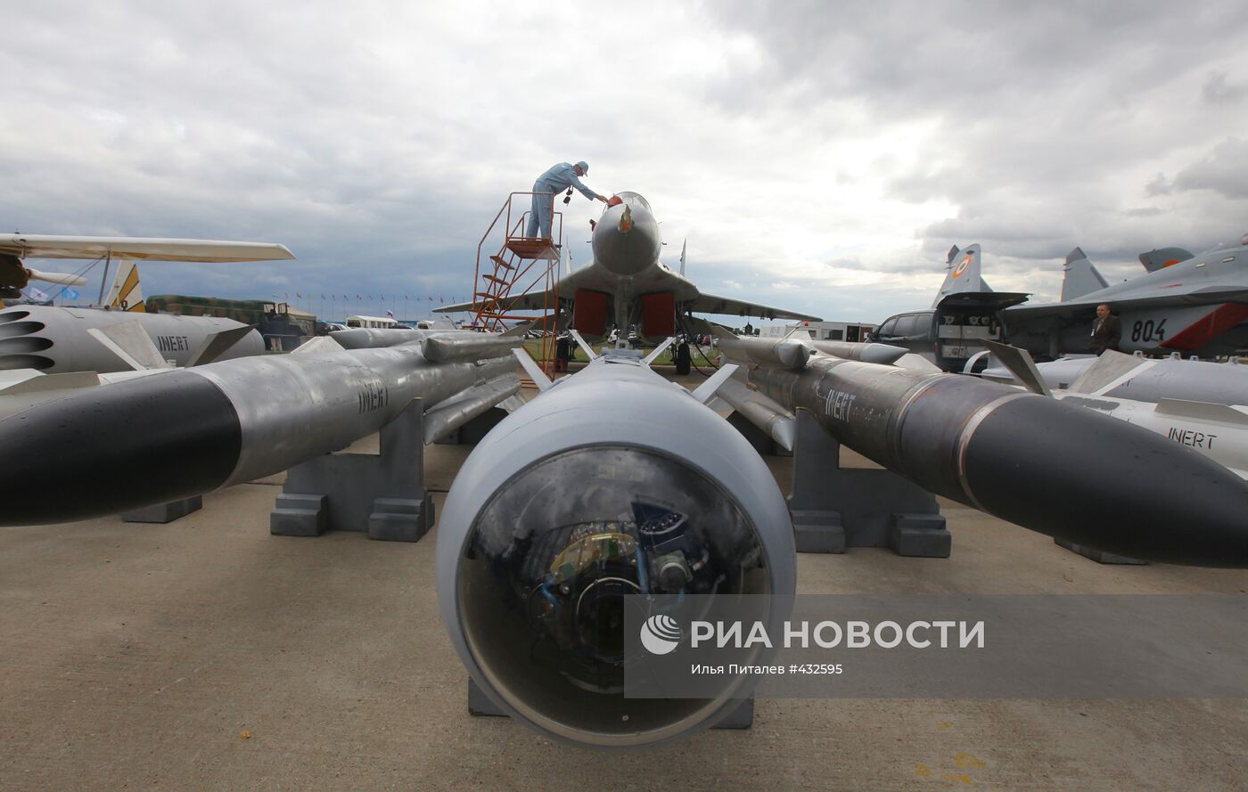 Истребитель-перехватчик МиГ-29СМ на "МАКС-2009"