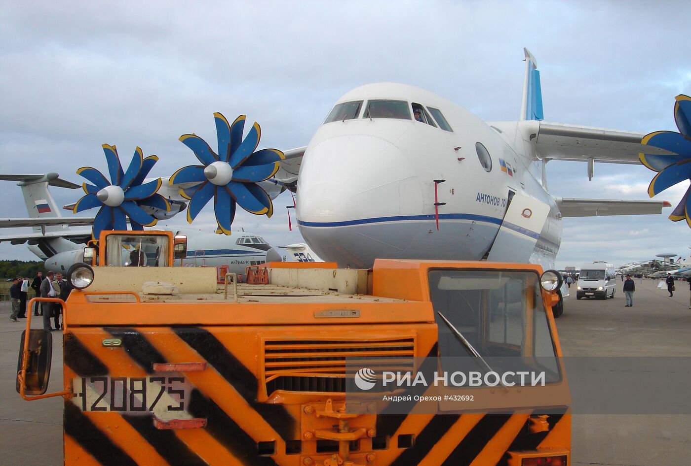 "Авиапроисшествие" на "МАКС-2009"