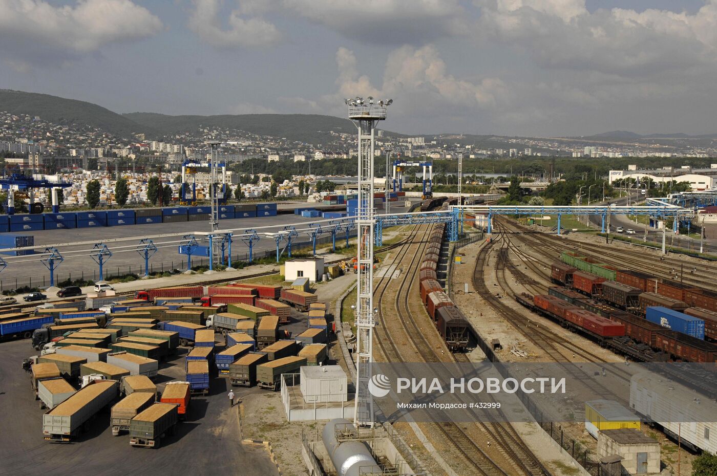 Работа зернового терминала в порту Новороссийска