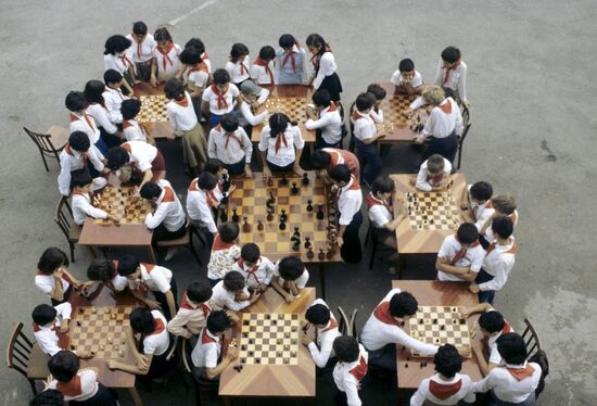 Шахматный турнир в пионерском лагере "Армянский Артек"