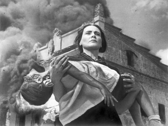 Кадр из фильма "Сталинградская битва"