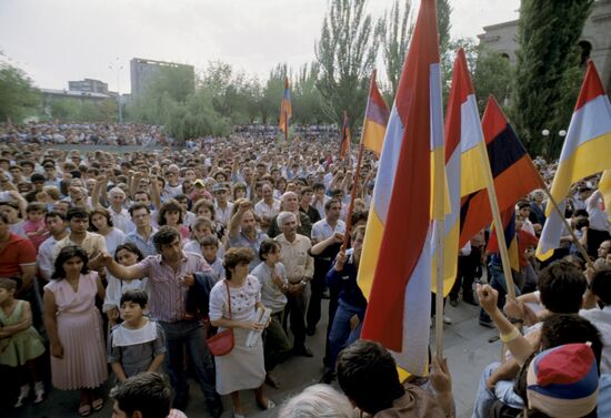 День восстановления армянской государственности
