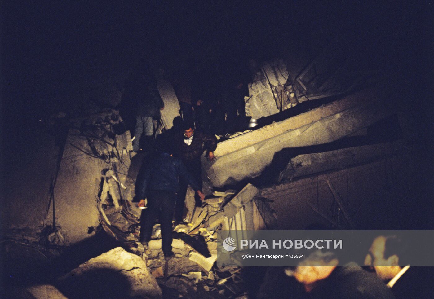 Последствия землетрясения в Армении