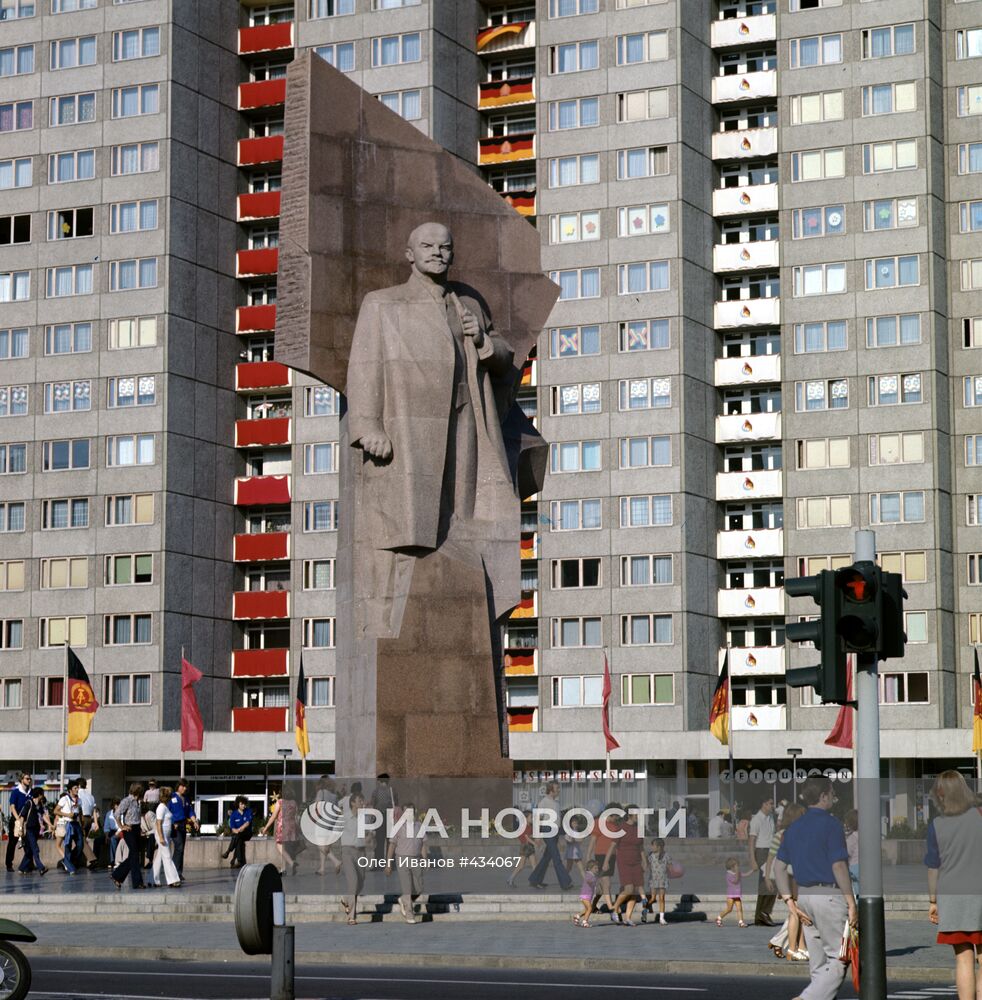 Памятник В. И. Ленину в Берлине