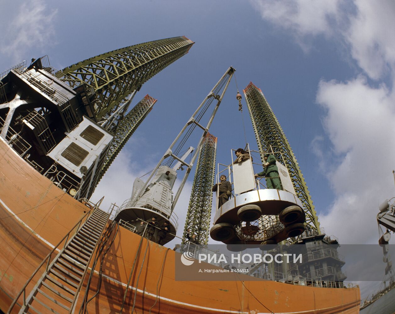 Нефтяная буровая установка