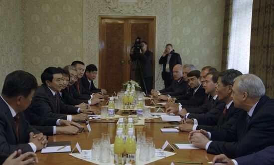 Встреча Д. Медведева с руководством Великого хурала