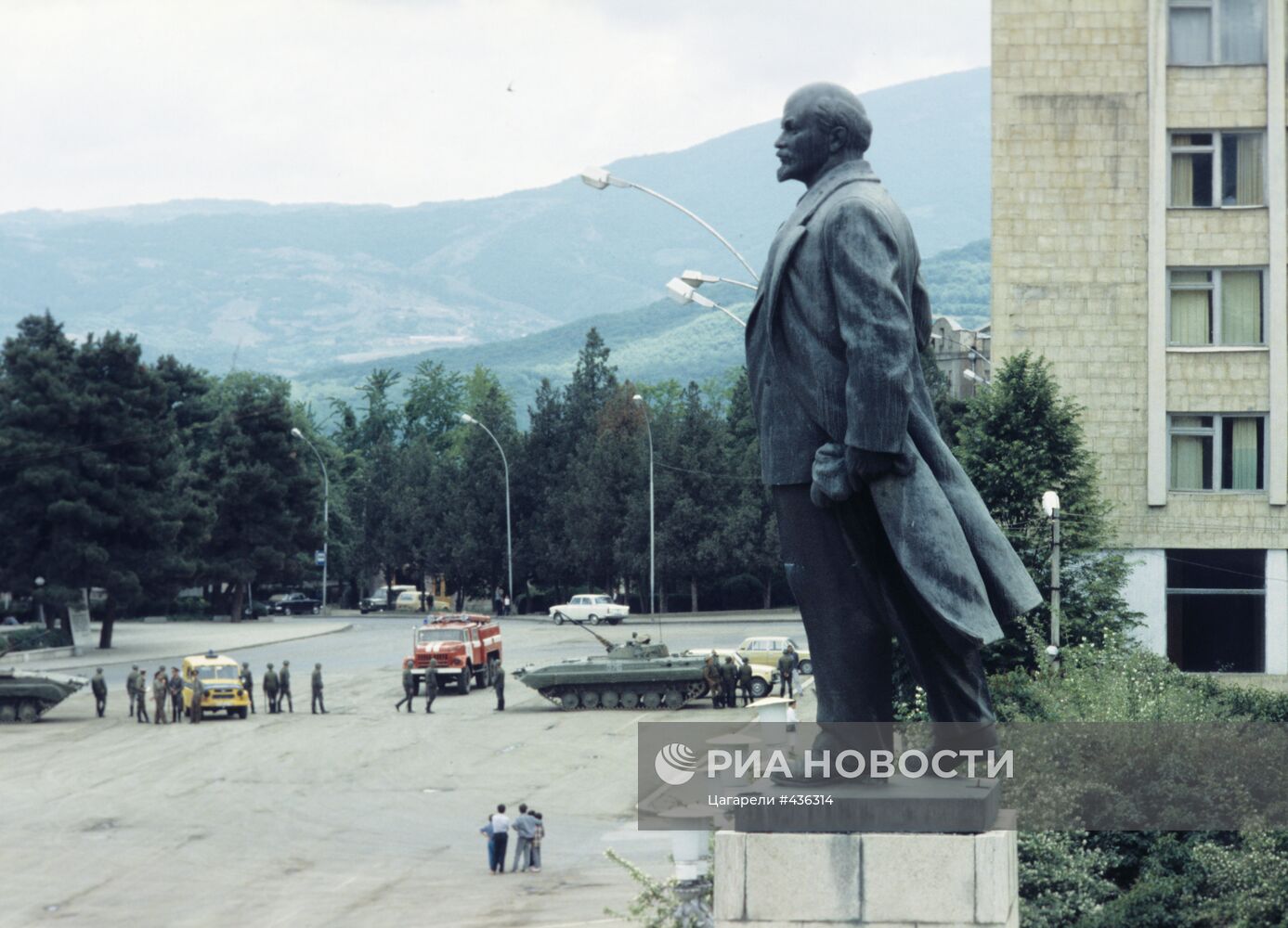 Памятник В.И. Ленину в Степанакерте