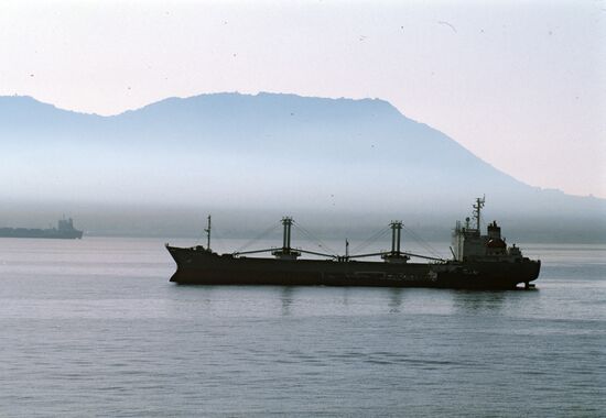 Грузовое судно