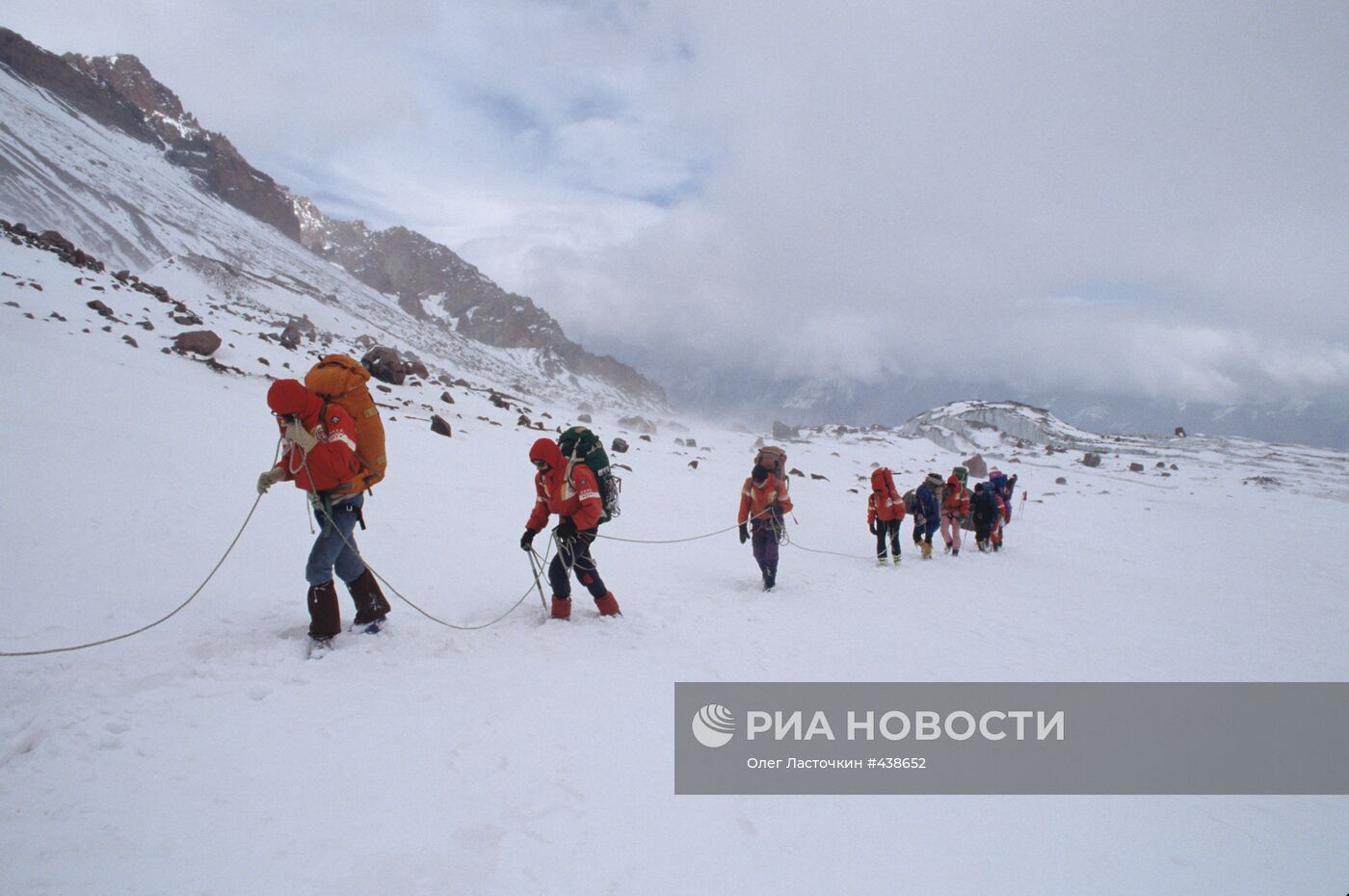 Восхождение инвалидов на вершину горы Казбек