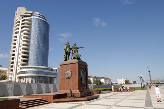 Памятник основателям города Новороссийска