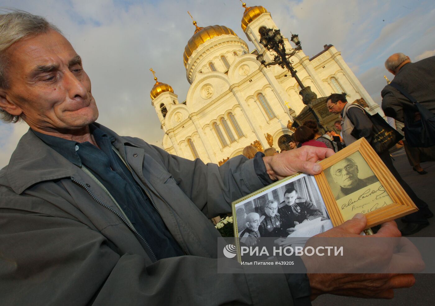 Прощание с писателем Сергеем Михалковым