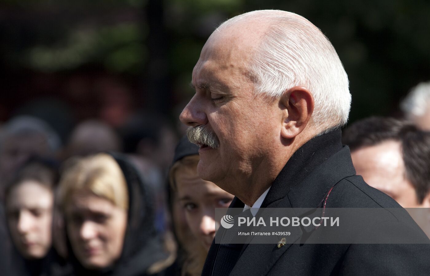 Похороны С. В. Михалкова на Новодевичьем кладбище в Москве