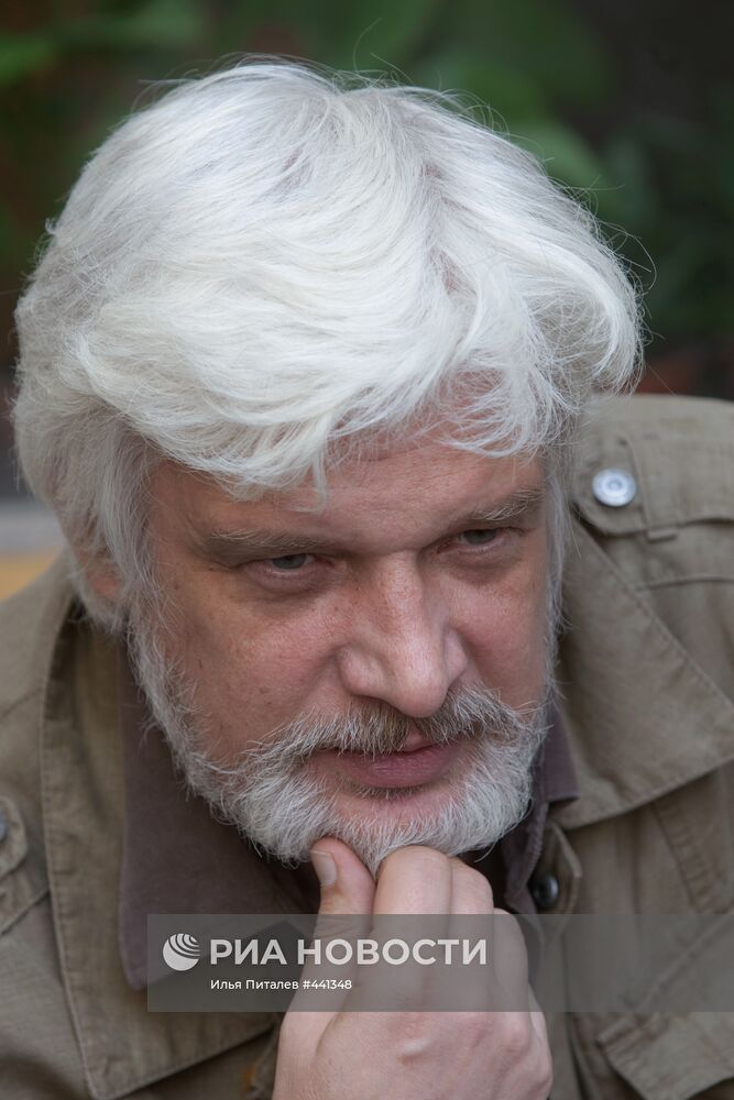Актер Дмитрий Брусникин