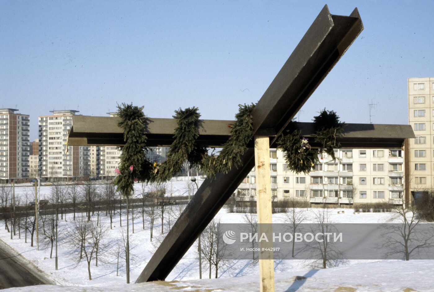 Памятник жертвам в Вильнюсе