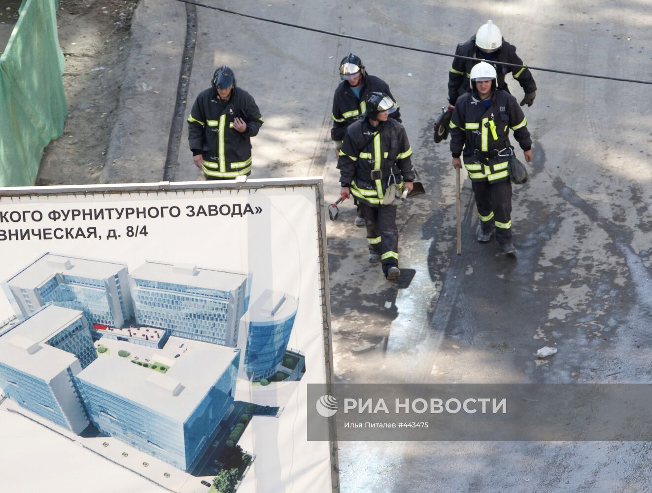 Обрушение подземной парковки в Москве