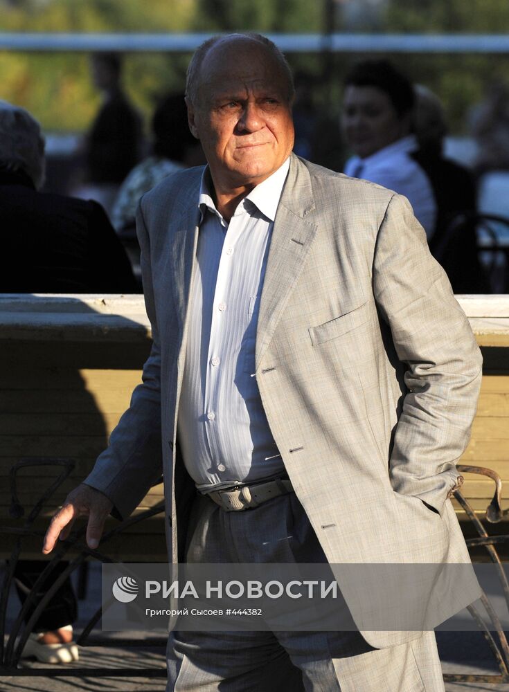 Владимир Меньшов