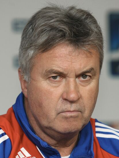 Главный тренер сборной России по футболу Гус Хиддинк
