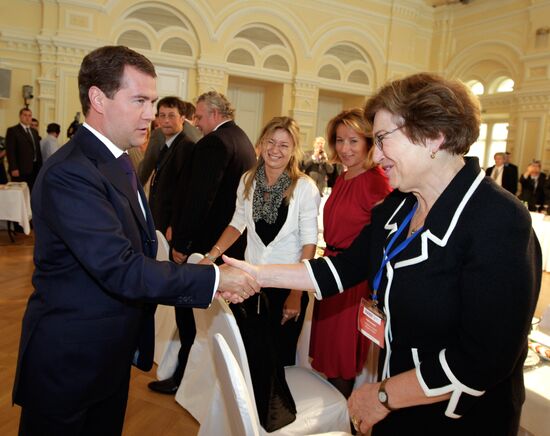 Д.Медведев на встрече с членами клуба "Валдай"