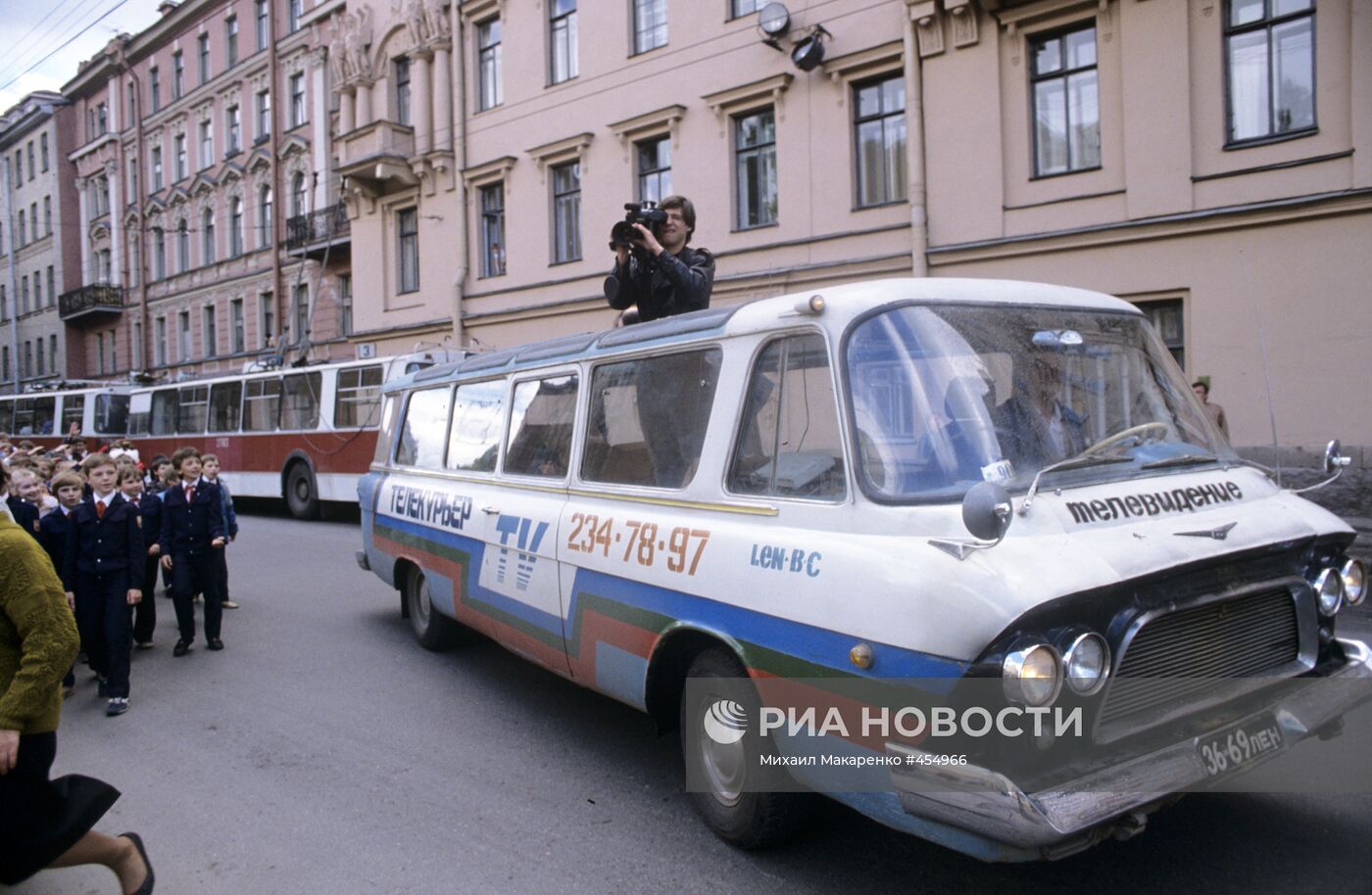 Телевизионная съемка на улице Ленинграда
