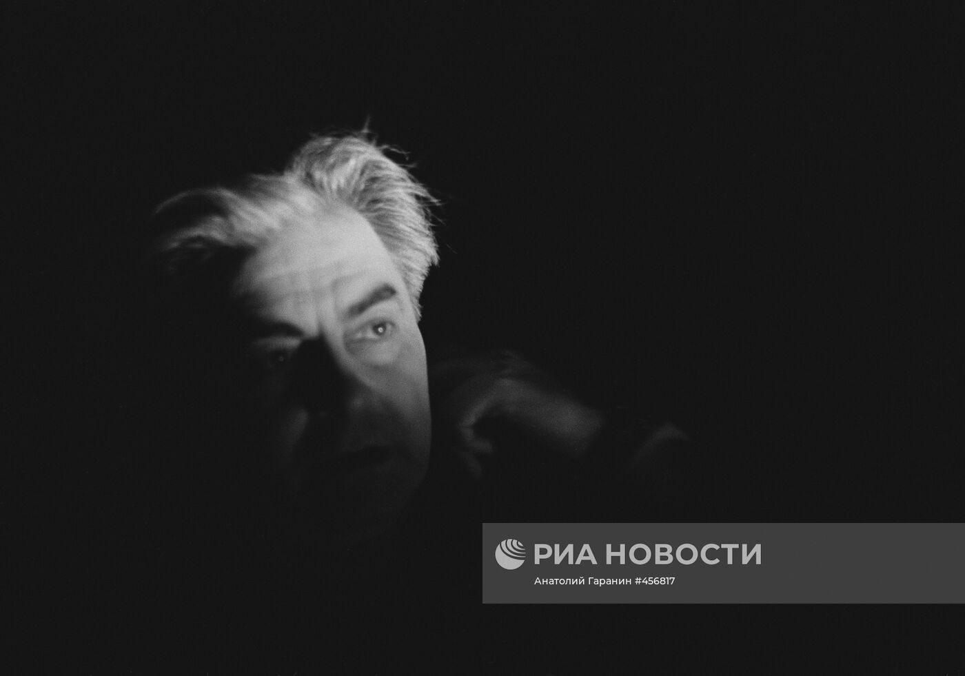 Режиссер и постановщик Юрий Любимов во время репетиции
