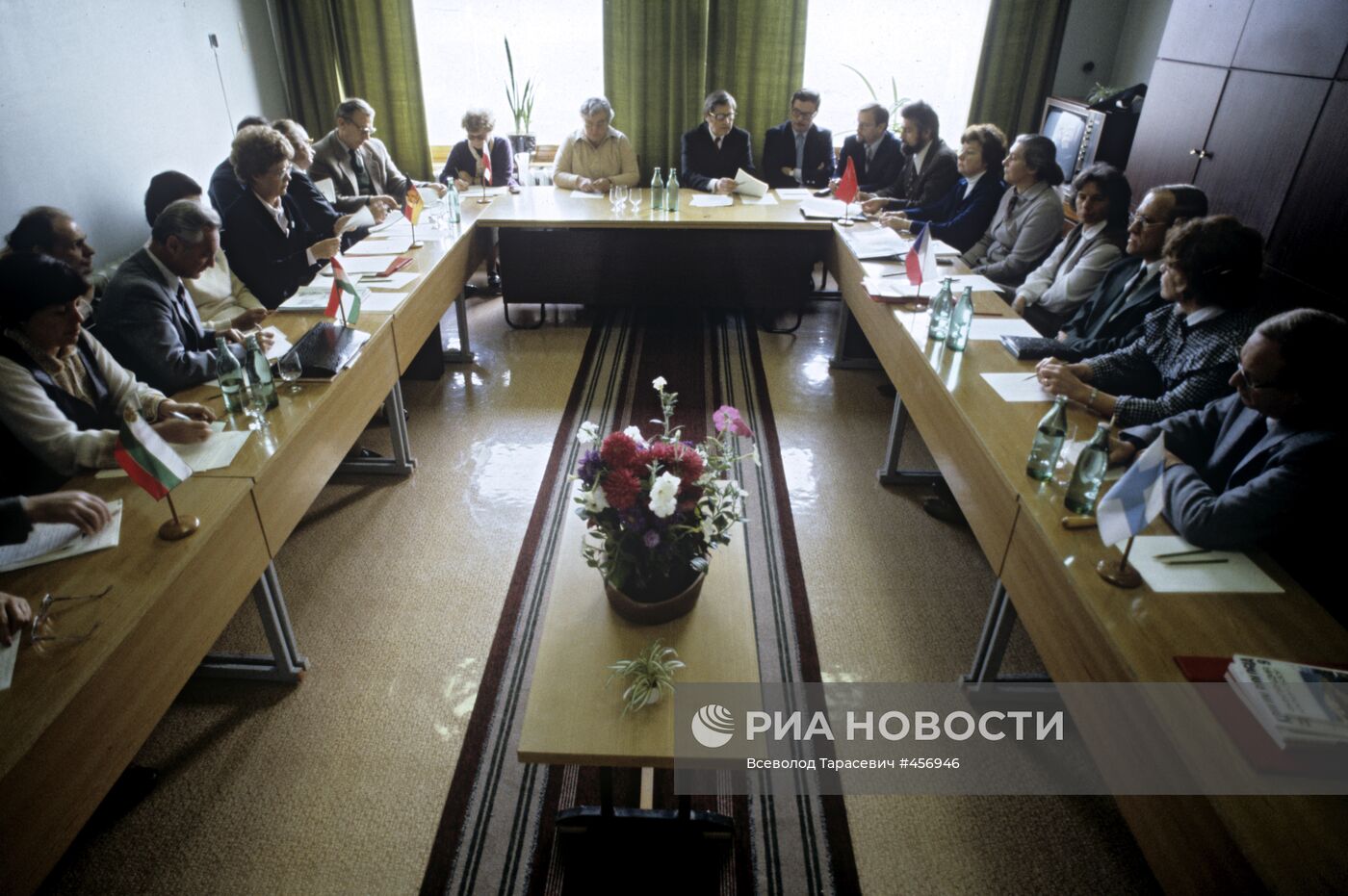 Переговоры ученых СССР, Венгрии и Финляндии