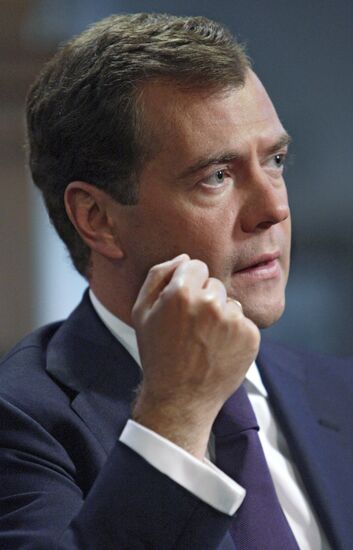 Интервью Д. Медведева представителю американских СМИ